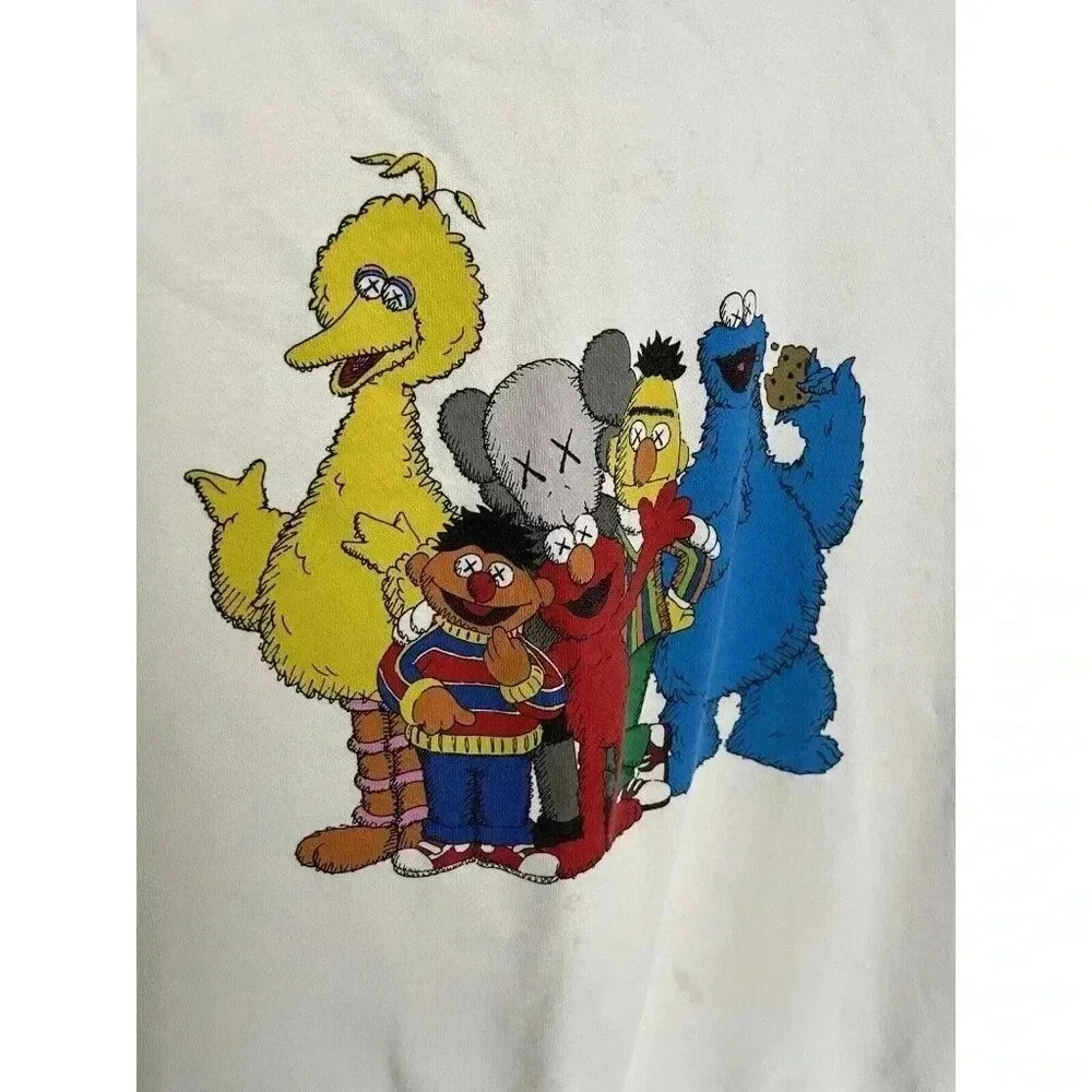 ✨ KAWS x Sesame Street Uniqlo Hoodie | Streetwear Art Grails ✨ - Picture 3 of 12